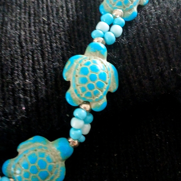 18 inch turtle design necklace..nwt - Picture 2 of 3